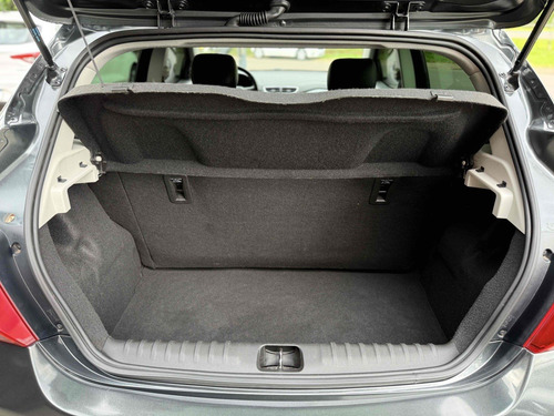 Chevrolet Onix 1.4 MPFI LTZ 8V FLEX 4P MANUAL