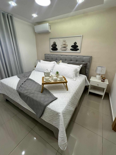 Ventas De Apartamento Con Piscina Y Línea Blanca San Isidro