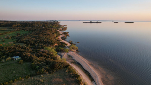 Chacra De 1 Ha. Con Costa Sobre El Río De La Plata (colonia)