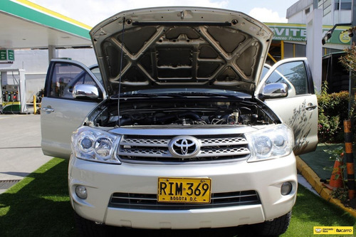 Imagen 8 de 25 de Toyota Fortuner Sr5