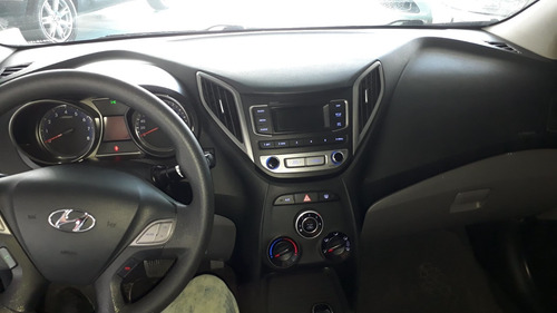 Imagem 5 de 8 de Hyundai Hb20s 1.6 Comfort Plus 16v Flex 4p Automático
