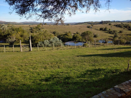 Campo Con Estupenda Casa En Maldonado