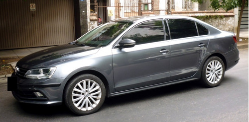 Imagen 9 de 25 de Volkswagen Vento 1.4 Highline Aut