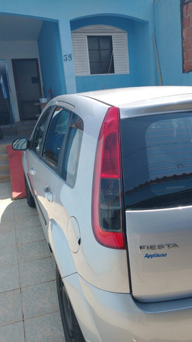 Imagem 6 de 6 de Ford Fiesta