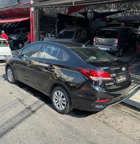 Hyundai HB20S 1.0 Comfort Plus Flex 4p