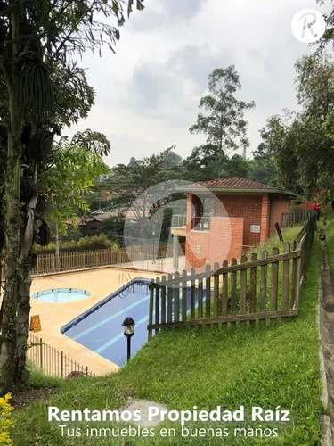 Casa Campestre En Venta En Loma Del Chocho. Cod V9352