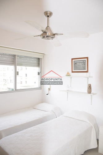 Apartamento Con Balcón En Península - Ref: 5006