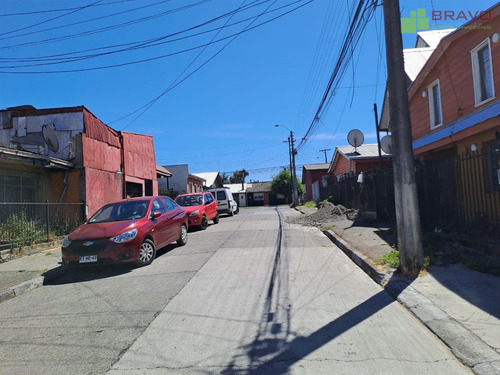 Casa En Venta De 4 Dorm. En Temuco