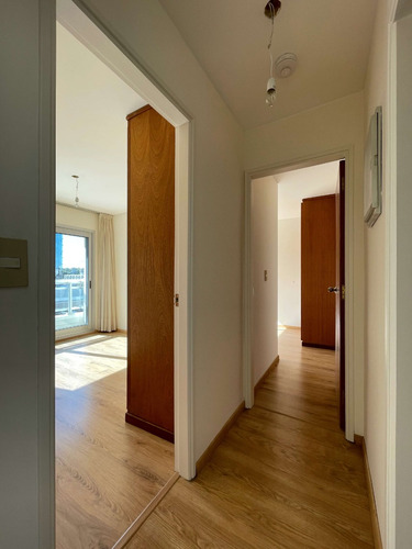 Apartamento En Alquiler, 2 Dormitorios, 2 Garages, Buceo