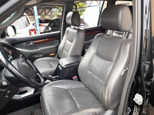 Imagem 11 de 13 de Land Cruiser Prado 3.0 At 4x4 - 2007