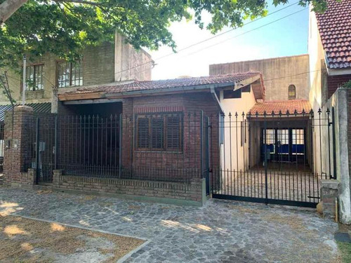 Casa En Venta En Temperley Este