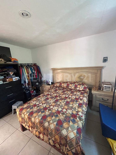 Casa En Venta, En Col. Independencia, Guadalajara, Jal.