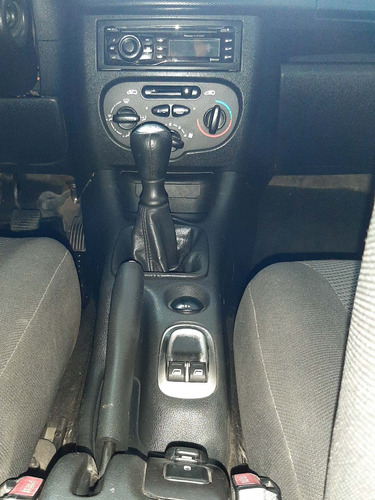 Peugeot 207 2012 1.4 Xs