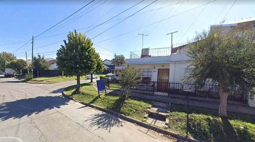 Imagen 6 de 10 de Casa En Venta, Castelar Norte, 4 Ambientes Americana