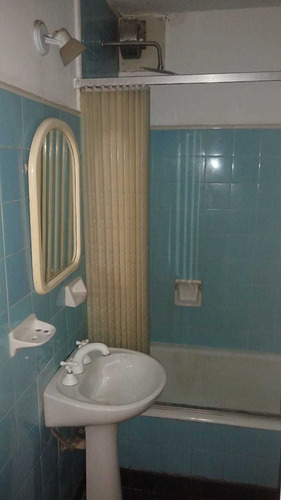 Imagen 16 de 17 de Depto. En Venta De Tres Dormitorios Mas Escritorio Sobre Rondeau 264