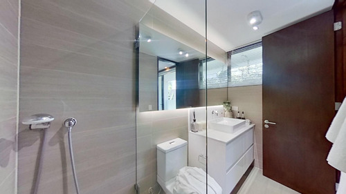 En Venta Exclusivo Depto Amoblado Y Jardín Privado, Vitacura