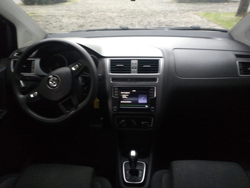 Volkswagen Fox 1.6 MSI TOTAL FLEX CONNECT 4P I-MOTION