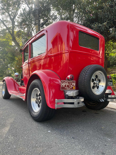 Ford 1929 Hot Rod V8 302 Aut.