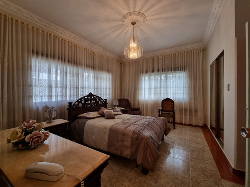 Imagen 8 de 17 de Vendo Casa 415m2 3h/4b/6p Vista Alegre 5019