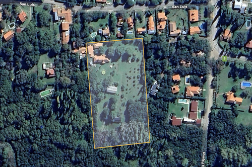 Casa Única En Un Entorno Natural Excepcional ¡ideal Para Reformar O Emprender!