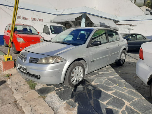 Reanult Megane 2 Deluxe 1.6 2010
