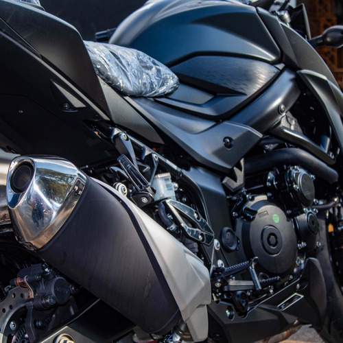 Imagem 10 de 10 de Moto Suzuki Gsx-s 750 Preta Ano 2023 0km