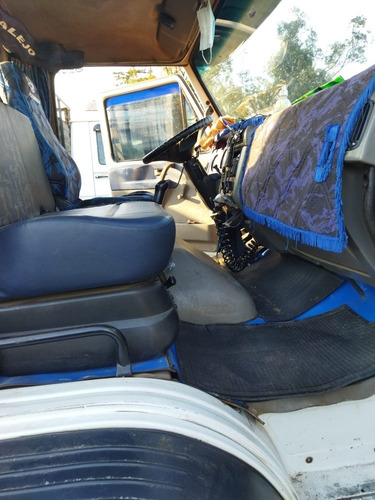 Imagen 4 de 10 de Volkswagen 17 220