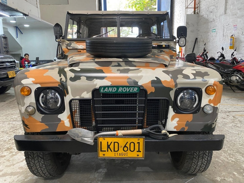 Imagen 2 de 10 de Land Rover Santana 1970