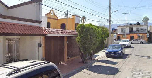 Casa En Remate Bancario En C. Sidney, Oceanía, Saltillo, Coahuila (60% Descuento, Excelente Plusvalía) ¡gran Oportunidad De Inversión! - Sk12