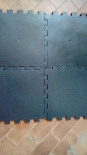 Imagen 4 de 10 de Piso Tecnico Para Gimnasios Y Canchas De Pvc Antideslizante