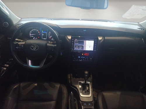 Toyota Hilux SW4 2.7 VVT-i FLEX SRV 7L 4X2 AUTOMÁTICO