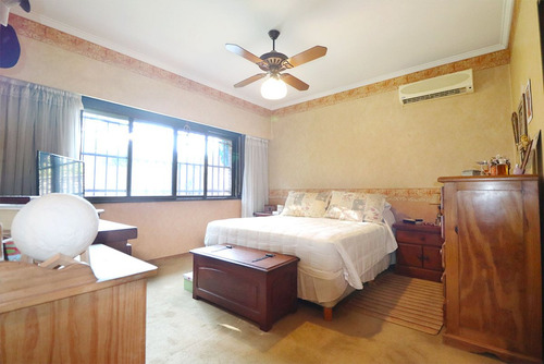 Casa En Venta 4 Ambientes Ballester Doble Lote
