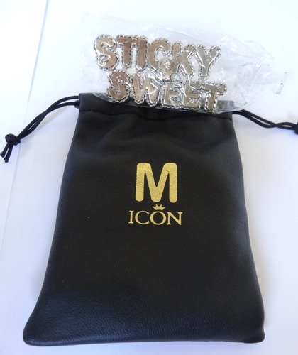 Imagen 1 de 7 de Madonna Sticky And Sweet Icon Knuckle Ring (2008)