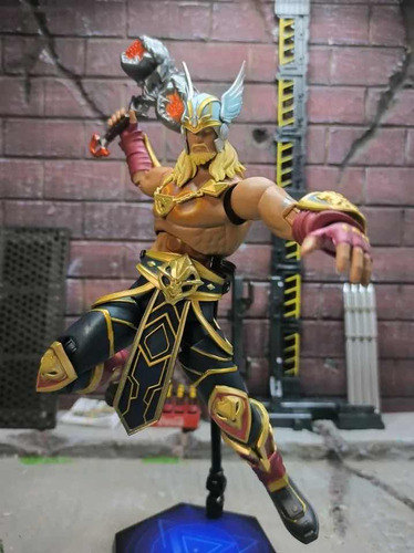 Boneco Do Thor Articulado + Acessórios