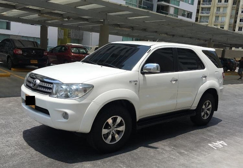 Toyota Fortuner 2011 4x2 2.7l