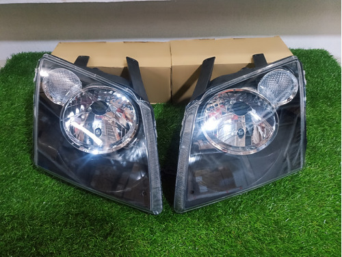 Faros Ford Ecosport 2004-2007 Der-izq 