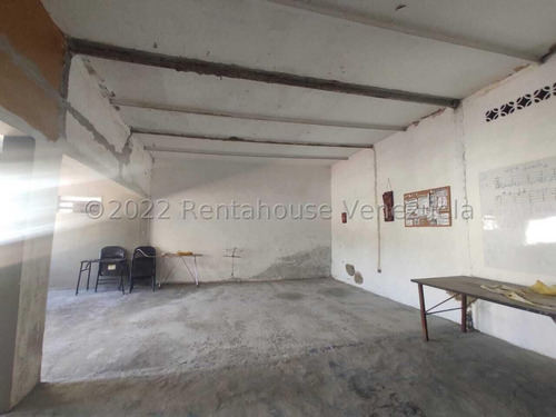 *al/invierte En Tu Sueño Empresarial Con Esta Casa Comercial En Venta En Barquisimeto Lara, Venezuela/arnaldo López/ # 25-4334 / 596 M²