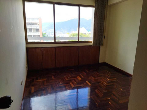 Imagen 6 de 10 de Vendo Apartamento 132m2 3h/2b/2p Los Samanes 8625