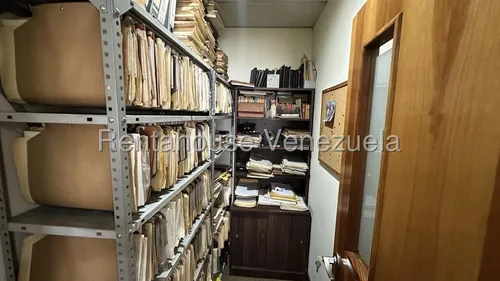 Oficina En Venta El Recreo
