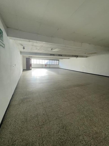 Imagen 4 de 12 de Piso Industrial En Alquiler En El Llanito