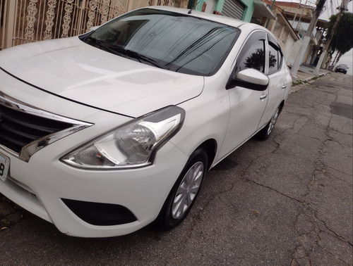 Imagem 7 de 15 de Nissan Versa