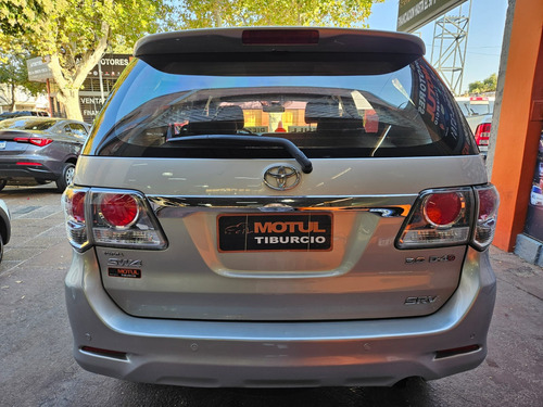 Toyota Hilux SW4 3.0 Srv I 171cv 4x4