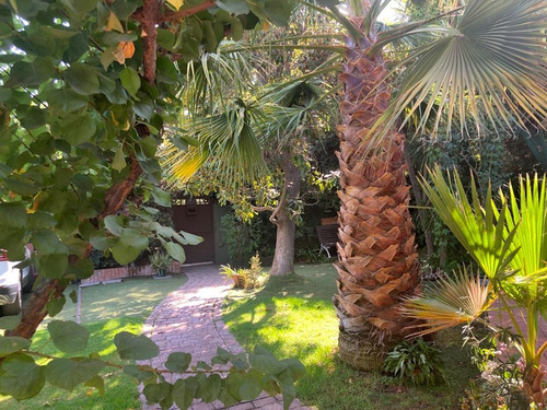 Imagen 5 de 24 de Casa De 7 Dormitorios En Jardín Del Este Vitacura