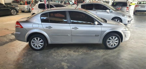 Renault Megane Sedan Mégane Sedan Dynamique 1.6 16v (flex)
