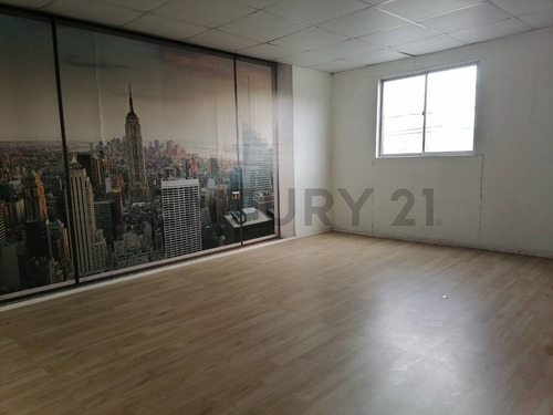 Arriendo Local Comercial Paicavi, Frente U San Sebastián
