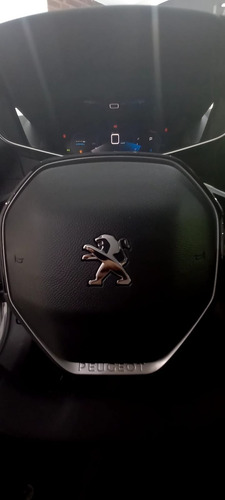 Imagen 13 de 16 de Peugeot 208 Allure 1.6 Tiptronic 2023
