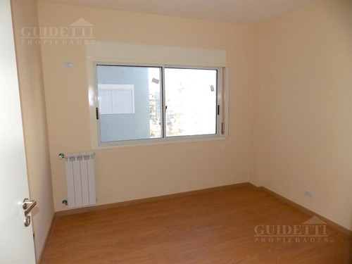 Semipiso A Estrenar 4 Ambientes 110m2 Balcon Aterrazado - Flores