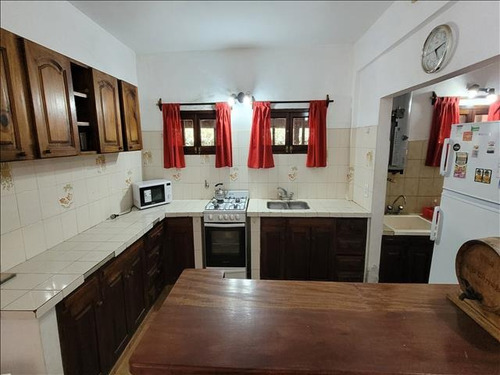 Chalet A 200 M Del Mar. Gran Capacidad Con Depto Trasero