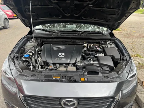 Mazda 3 2.0 Touring At