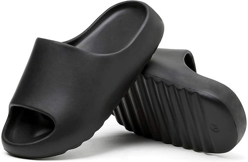 Imagen 2 de 4 de Cholas Chancletas Yeezy Slide
